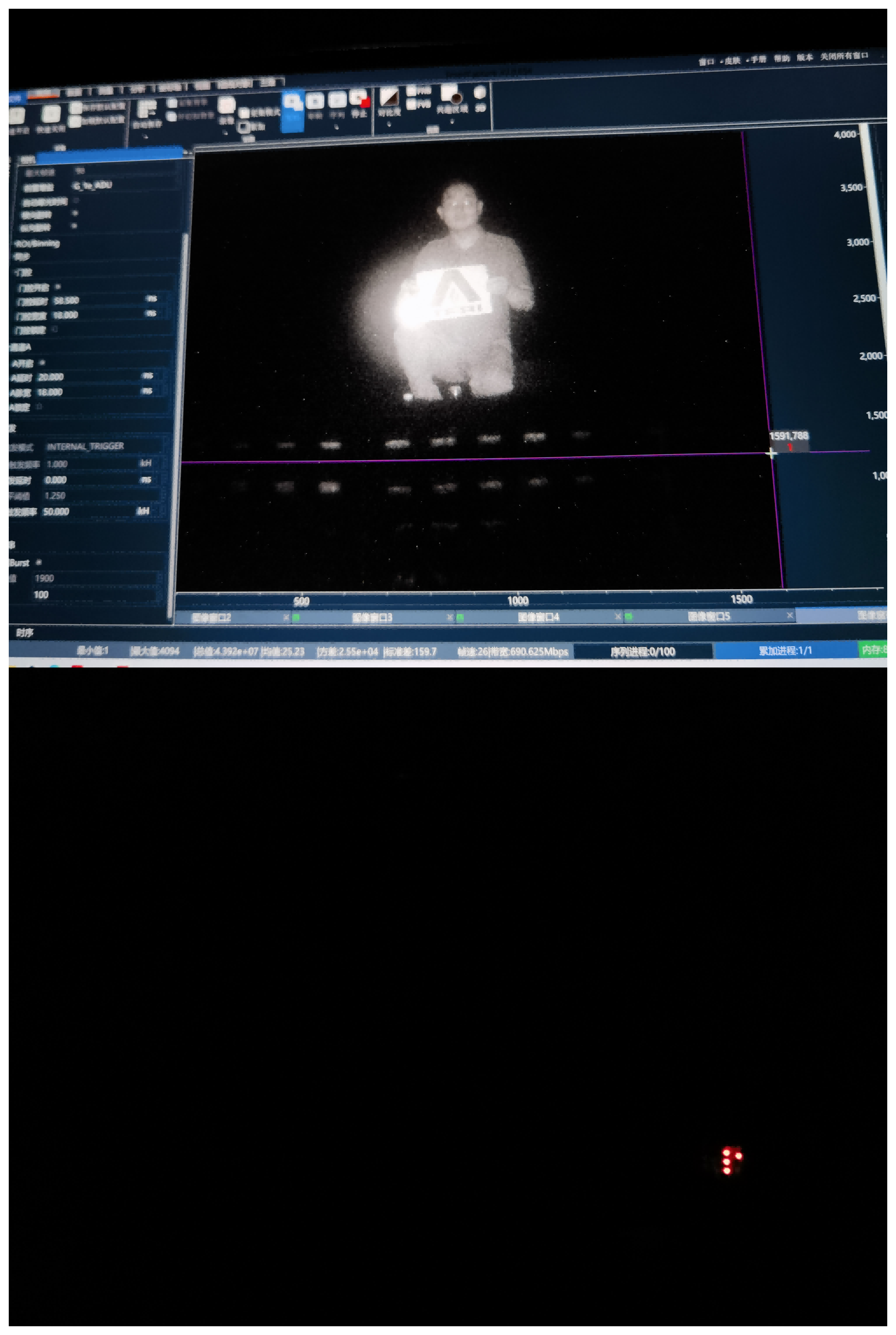 Zero-light Imaging